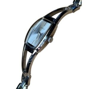 VINTAGE WOMENS GUESS SILVER BRACELET WATCH